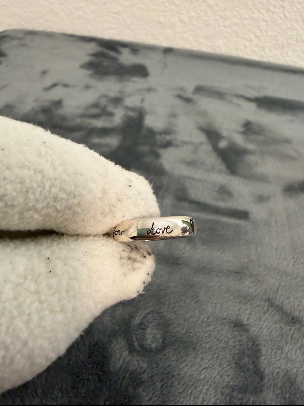 Brand New Gucci Blind for Love Sterling Silver 925 Ring Size 22 (US 10) - Picture 3 of 9